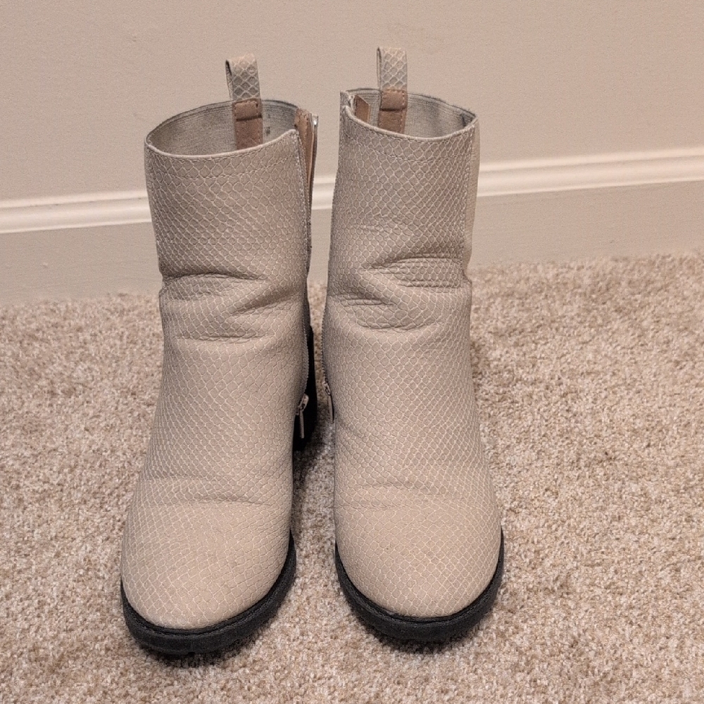 Stylish Cream Ankle Boots